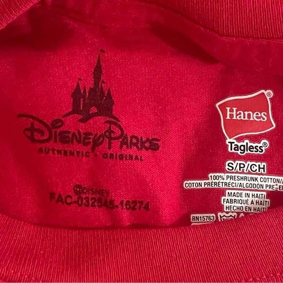 Disney Parks Authentic 2016 Christmas Tee Shirt - Picture 5 of 7